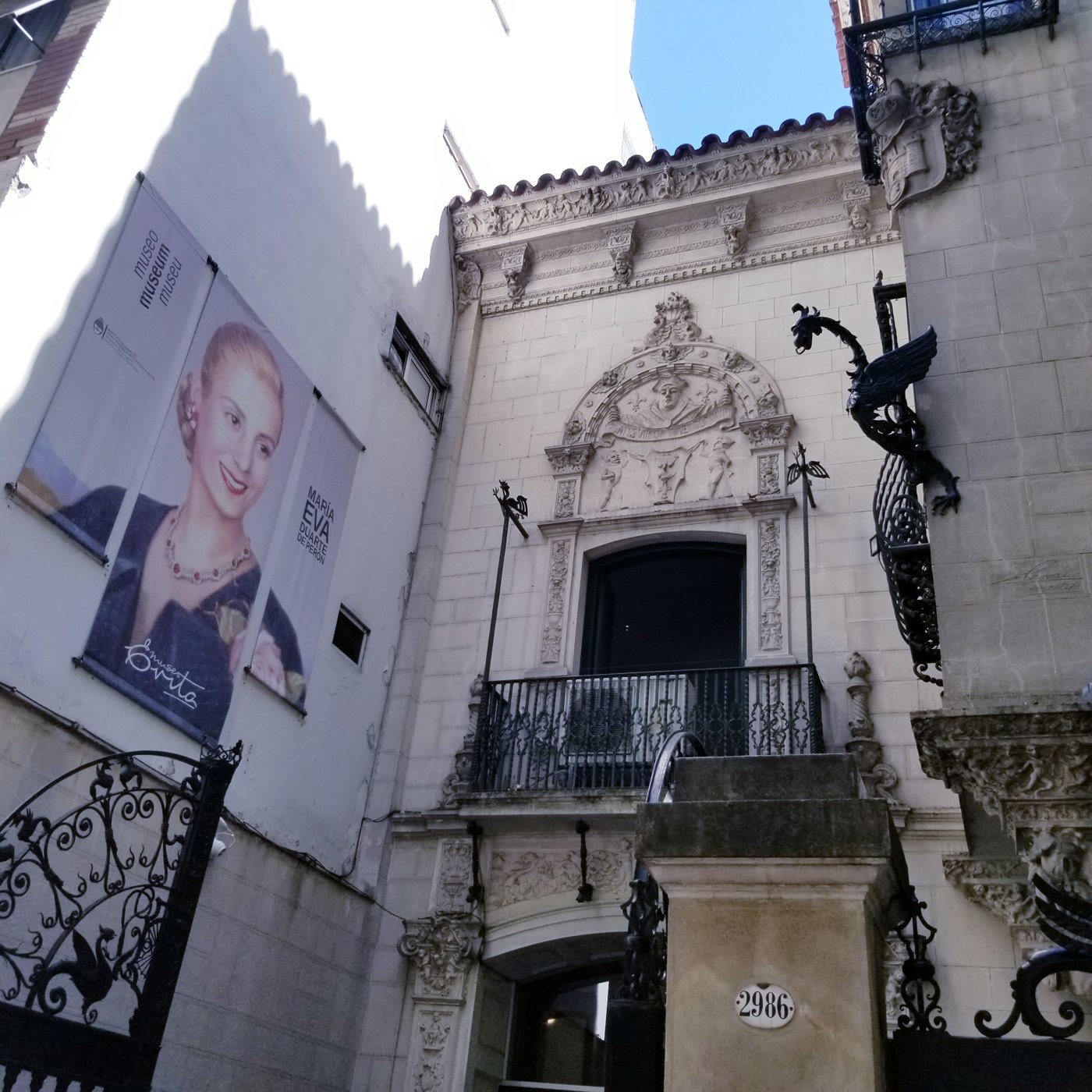 Eva Perón Tour in Buenos Aires: The Life and Legacy of Evita